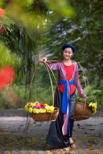 Áo Tứ Thân Tím Môn Váy Đen