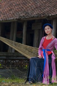 Áo Tứ Thân Tím Môn Váy Đen