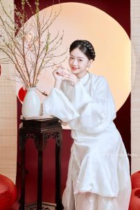 Áo Ngũ Thân Trắng Tơ Kính - Việt Phục Nguyễn Triều