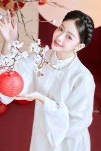 Áo Ngũ Thân Trắng Tơ Kính - Việt Phục Nguyễn Triều