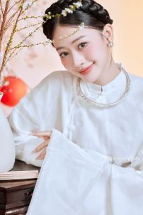 Áo Ngũ Thân Trắng Tơ Kính - Việt Phục Nguyễn Triều