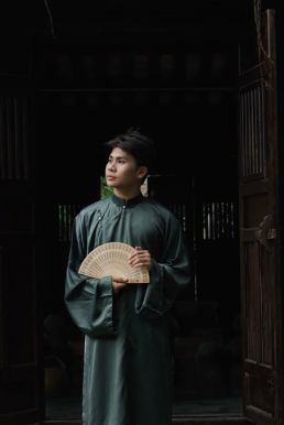 Áo Ngũ Thân Xanh Rêu Tơ Xước