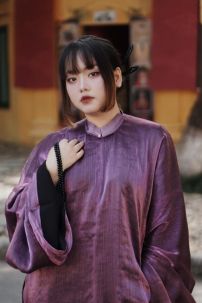 Áo Ngũ Thân Tím Tơ Ánh Màu Của Tình Yêu Say Mê Vô Điều Kiện