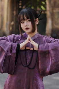 Áo Ngũ Thân Tím Tơ Ánh Màu Của Tình Yêu Say Mê Vô Điều Kiện