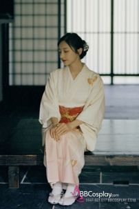 Áo Yukata Trắng Hồng Hoạ Tiết Bướm Nhẹ Nhàng