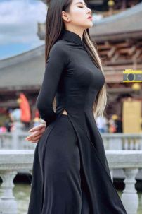 Áo Dài Truyền Thống Đen Chất Lụa Mỹ Mềm Mịn 4 Tà