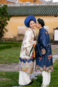 Đồ Cặp Đôi Việt Phục Nhật Bình Trắng - Mãng Lan Xanh Dương