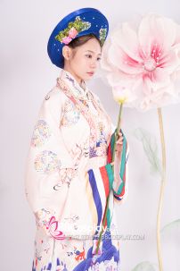 Đồ Nhật Bình Vàng Kem