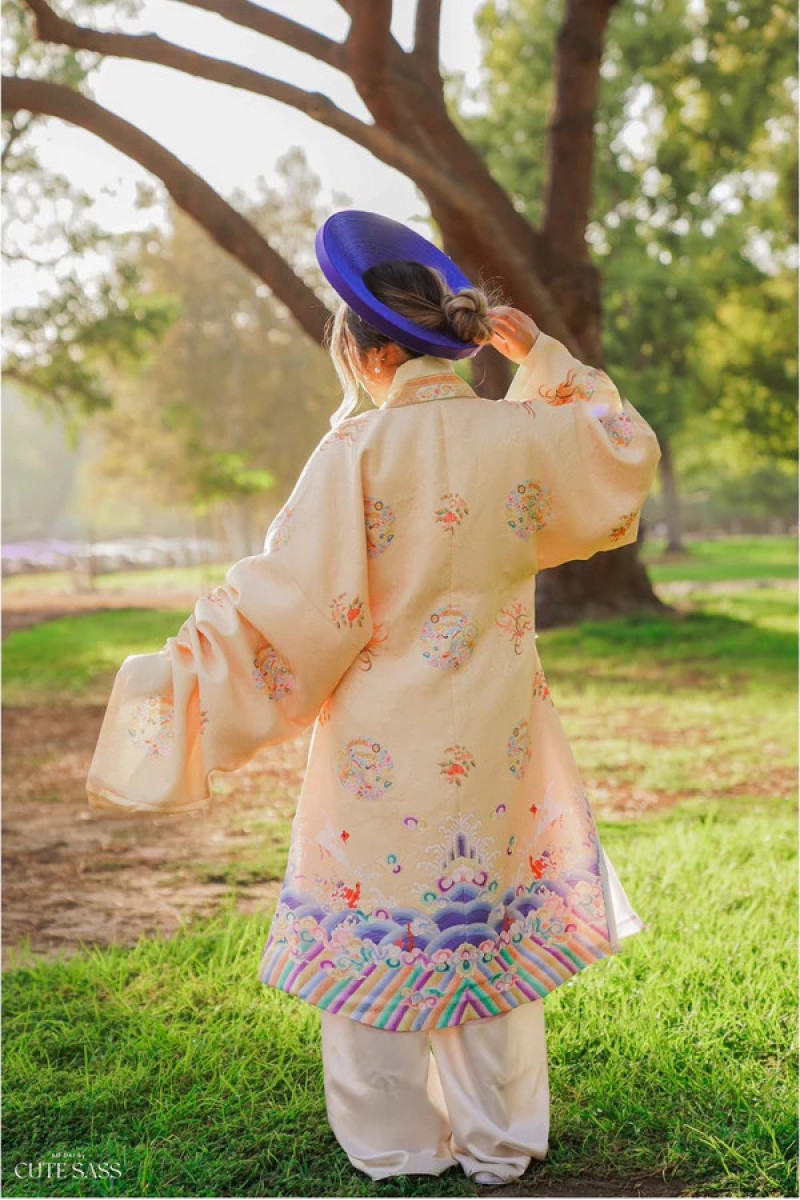 Trang Phục Nhật Bình Vàng Pastel