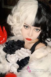 Tóc Giả Ngắn Mái Ngang Ngắn Ngang Vai Xoăn