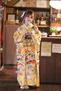 Furisode Kimono Suzuko No Aki - Vàng Chiều Thu Của Nhánh Tuyết Tùng