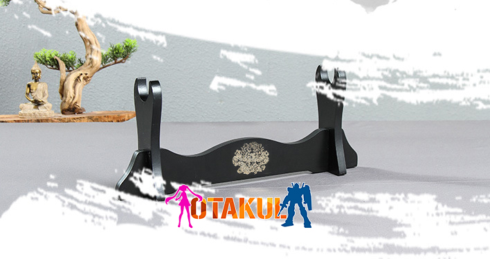 Giá Để Kiếm Gỗ Lót Nhung 4 Tầng Hình Rồng Mạ Vàng