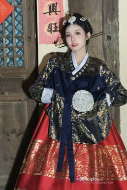 Hanbok Hoàng Cung Hàn Quốc - Áo Đen Váy Đỏ