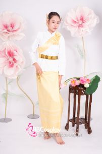 Đồ Khmer Áo Trắng Tay Phồng Váy Gấm Vàng Kèm Khăn Vai