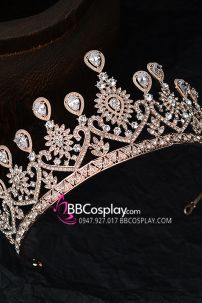 Vương Miện Vàng Nước Mắt Hạnh Phúc