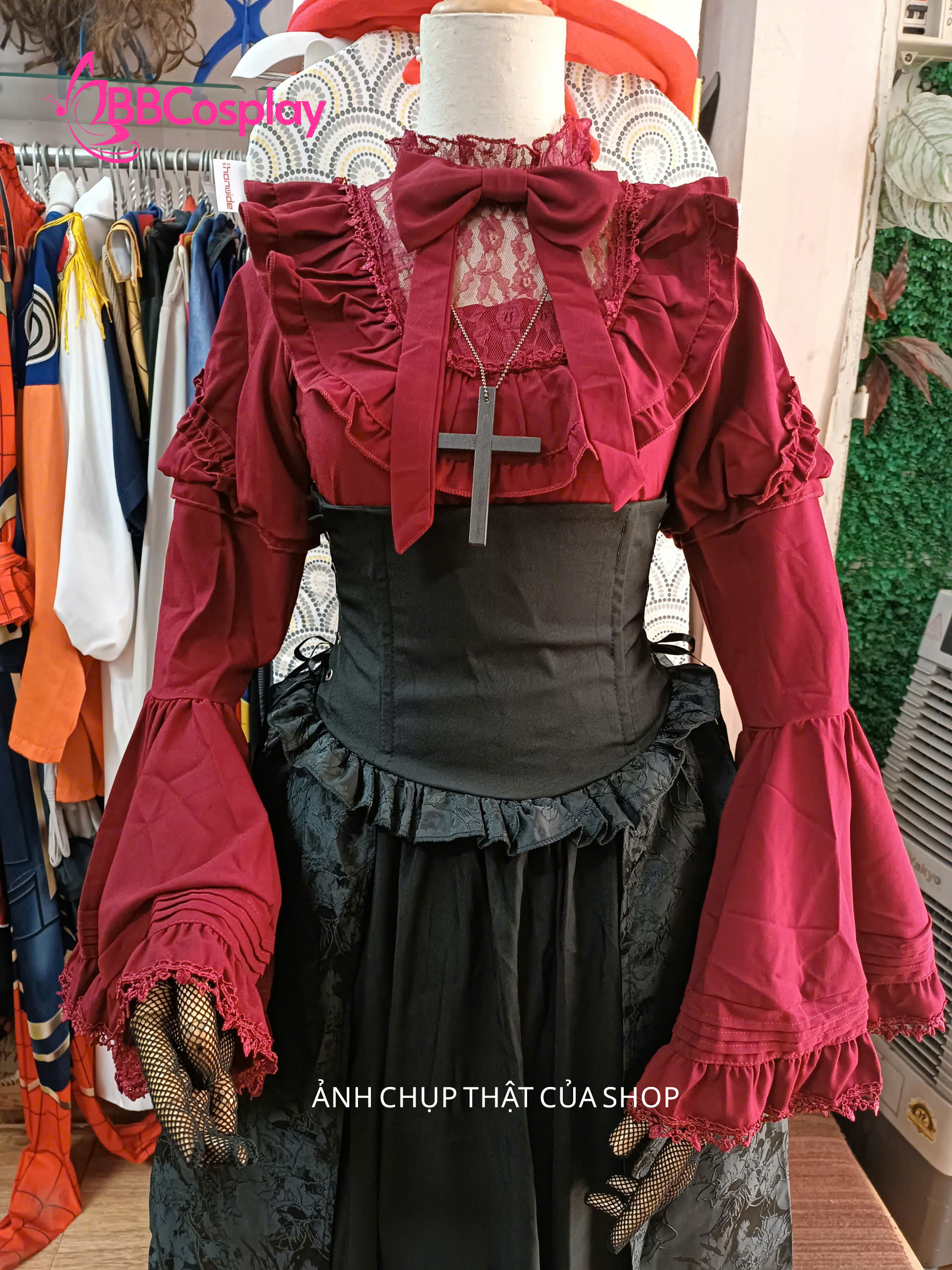 Trang Phục Nữ Tước Hoa Hồng Đen Steampunk