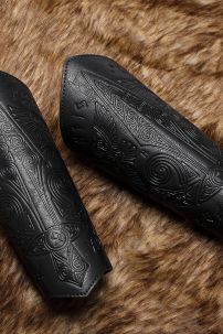 Giáp Tay Chiến Binh Khắc Hoa Văn Hiệp Sĩ - Màu Đen