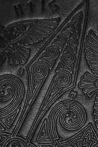 Giáp Tay Chiến Binh Khắc Hoa Văn Hiệp Sĩ - Màu Đen