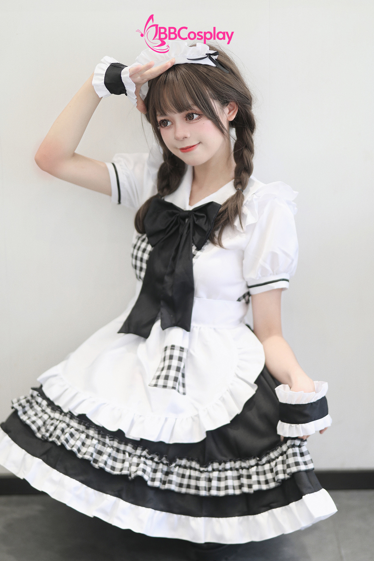 Trang Phục Nàng Hầu Cổ Lá Sen Kèm Tạp Dề Caro - Màu Đen