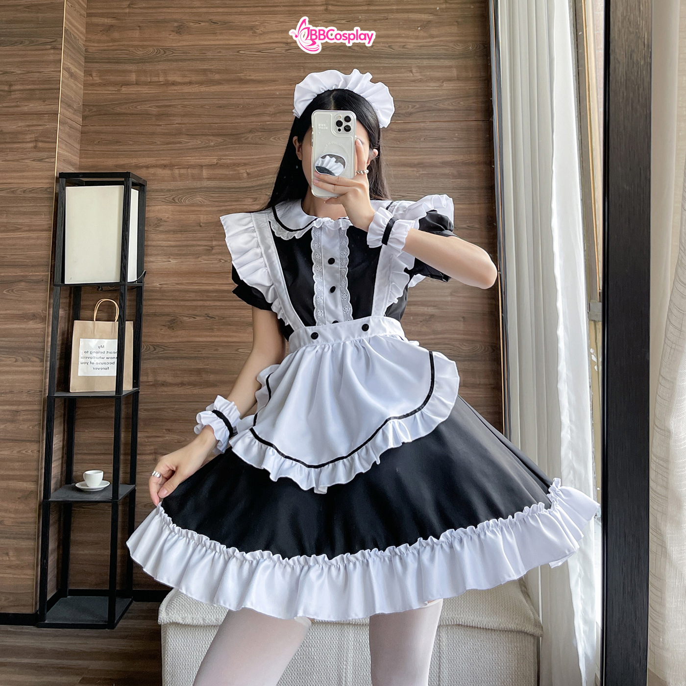 Trang Phục Nàng Hầu Nhật Đen Tạp Dề Trắng Cổ Áo Lá Sen