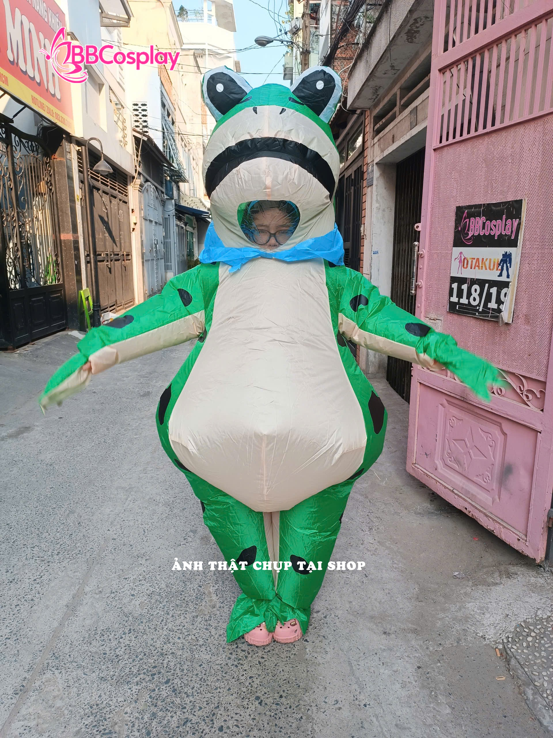 Mascot Ếch Xanh Bơm Hơi Liền Thân