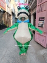 Mascot Ếch Xanh Bơm Hơi Liền Thân