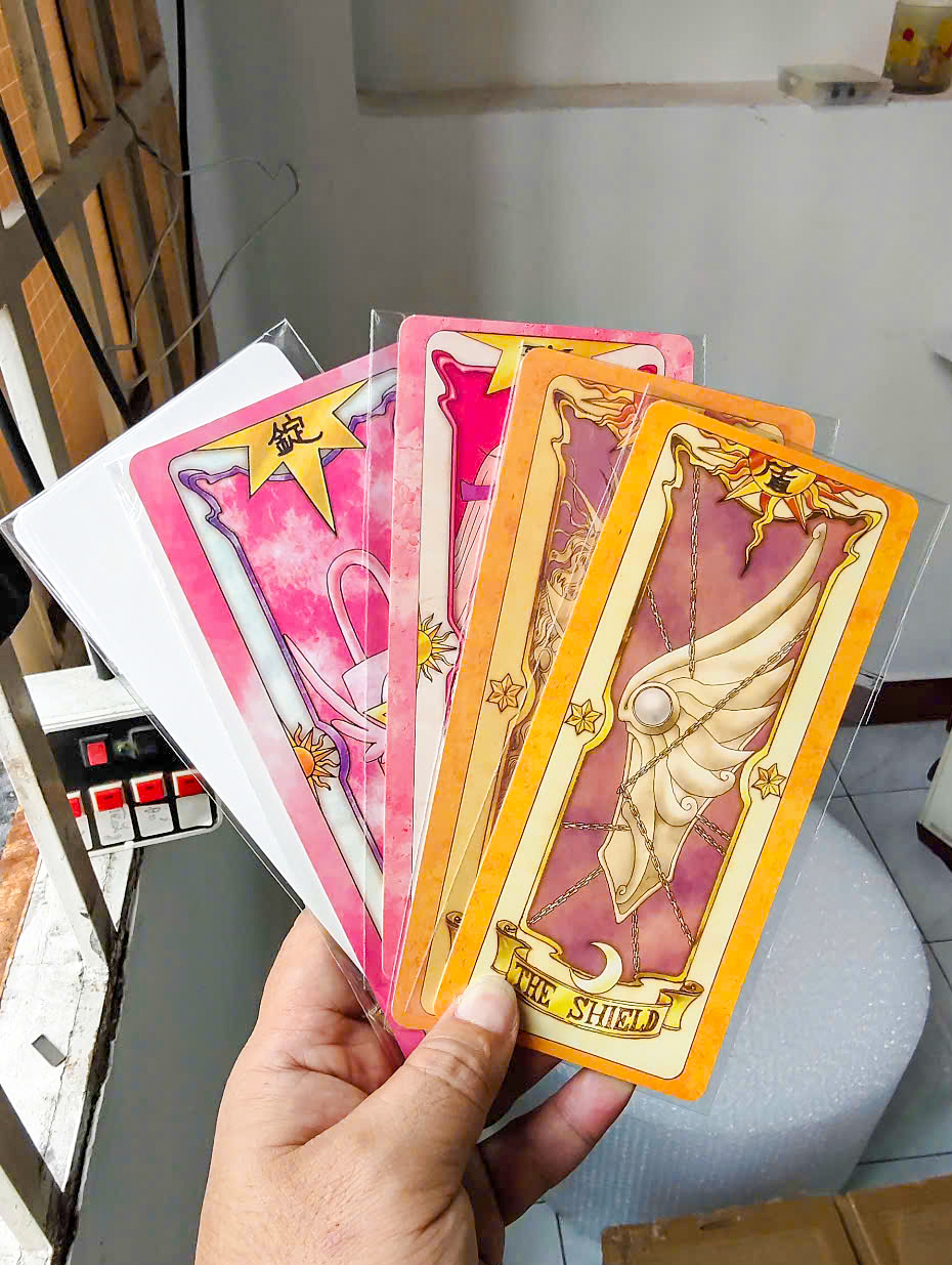 Bọc Bảo Vệ Bài Sakura Và Bài Clow Sản Xuất Tại VN 7.8X16.5Cm