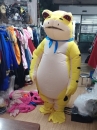 Mascot Ếch Vàng Bơm Hơi Liền Thân - Vải Nhung