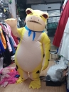 Mascot Ếch Vàng Bơm Hơi Liền Thân - Vải Nhung