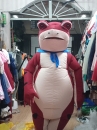 Mascot Ếch Đỏ Bơm Hơi Liền Thân - Vải Nhung