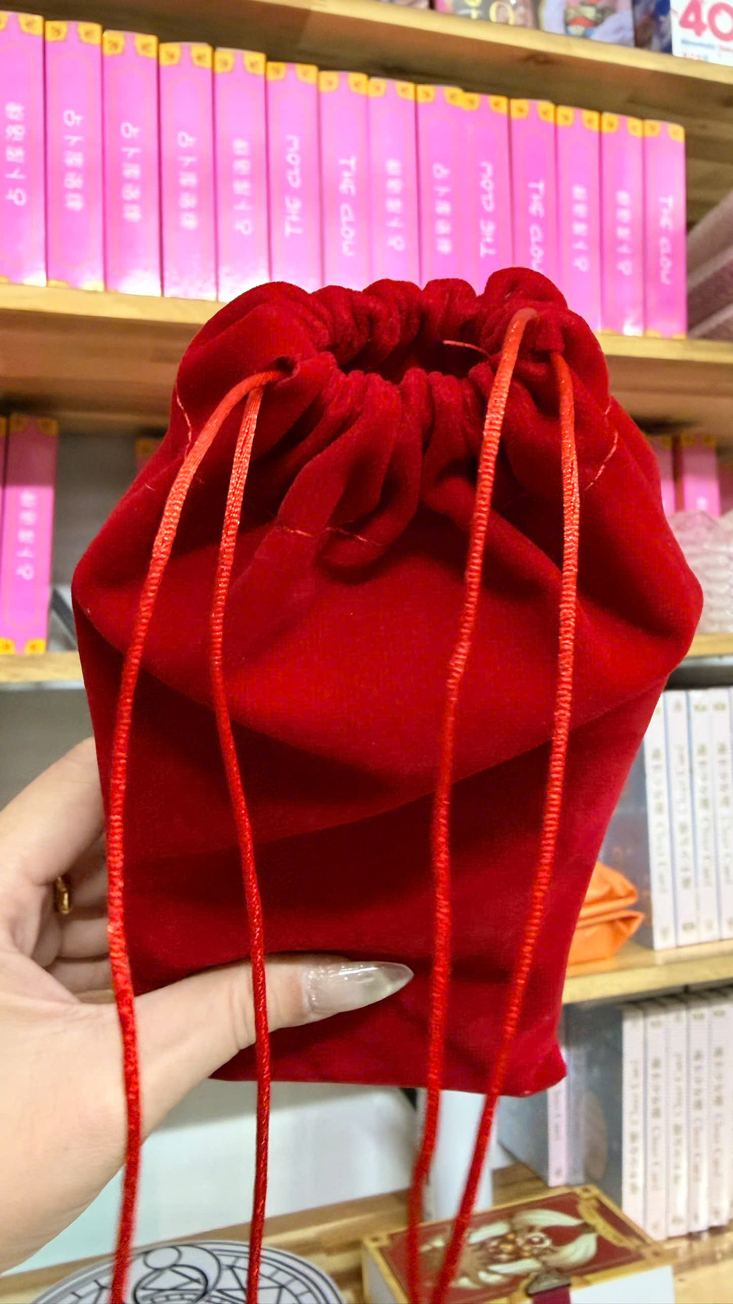 Lucky Bag - Túi Đựng Bài Sakura Clow Vải Nhung Màu Đỏ - May Mắn Và Phép Thuật Trong Từng Đường May