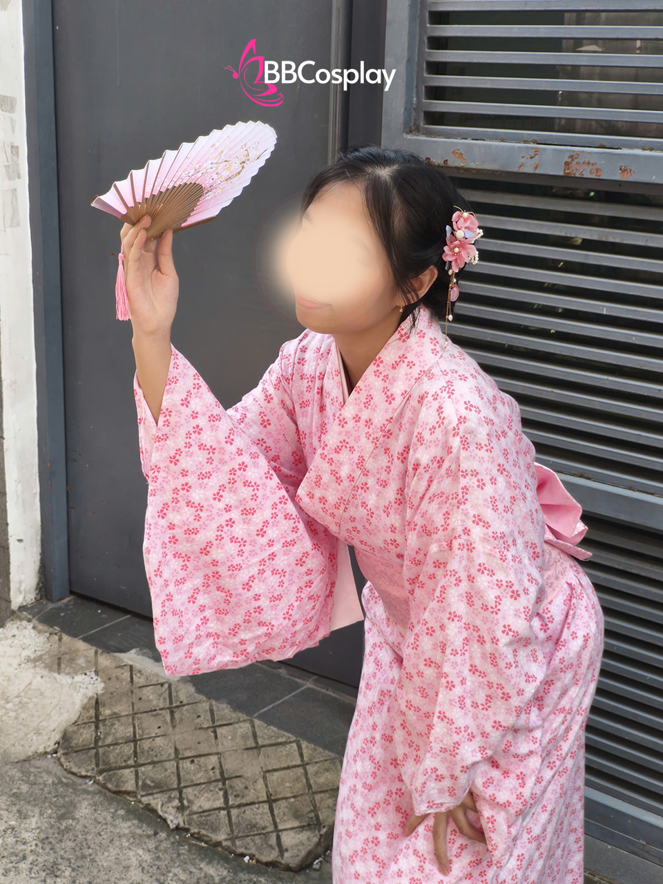 Trang Phục Yukata Nhật Bản Hoạ Tiết Cánh Hoa Anh Đào Nhỏ