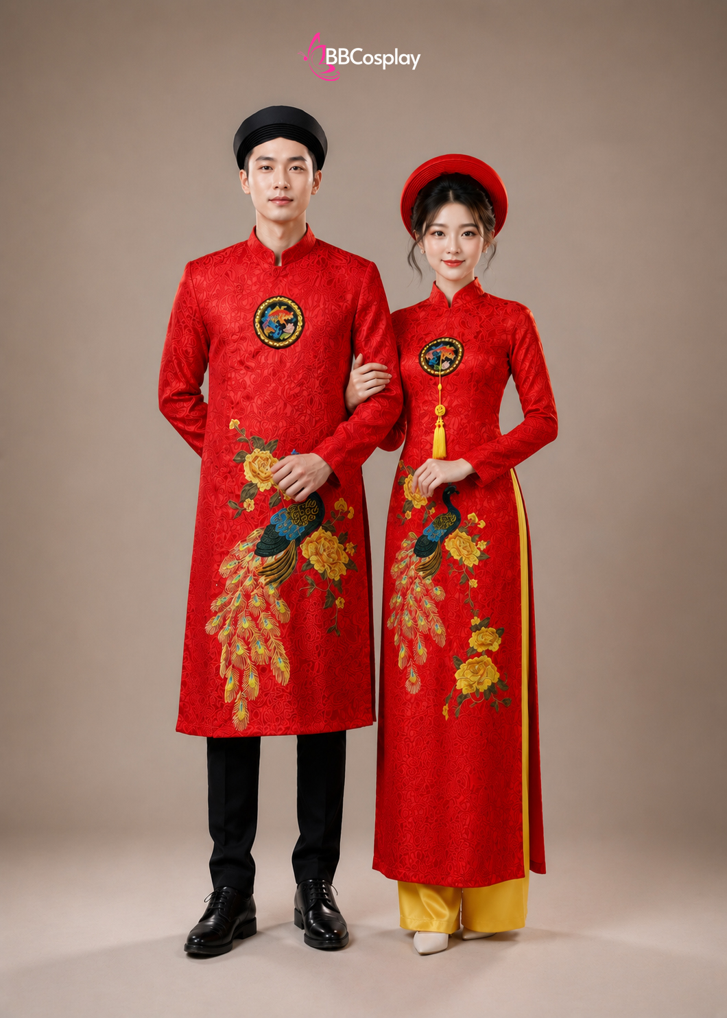 Áo Dài Đỏ Gấm Thêu Hình Công