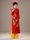 Áo Dài Đỏ Gấm Thêu Hình Công