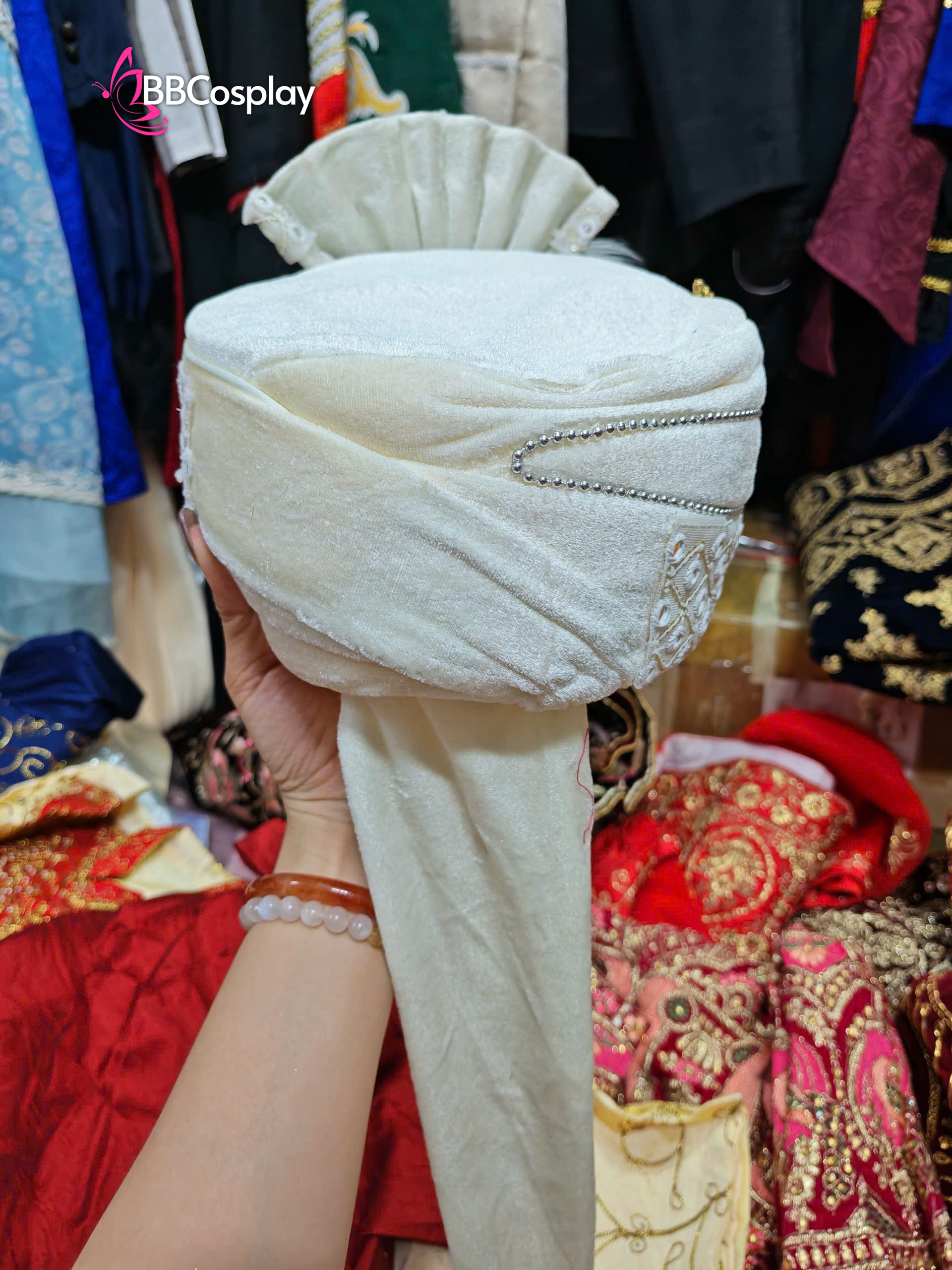 Nón Ấn Độ Trắng Viền Đá Sang Trọng