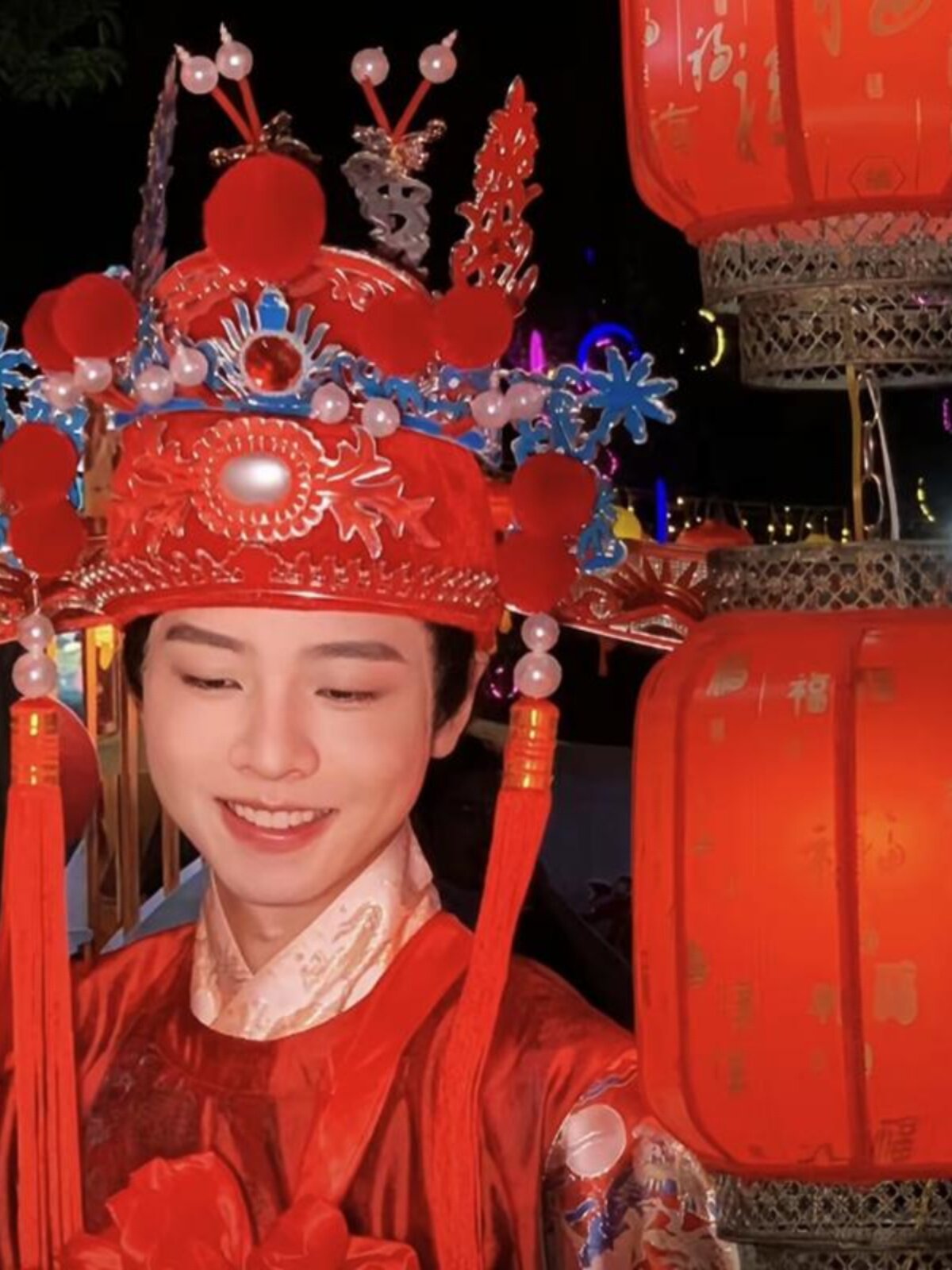 Mão Tân Lang - Mão Đỏ Có Kèm Phụ Kiện 2026
