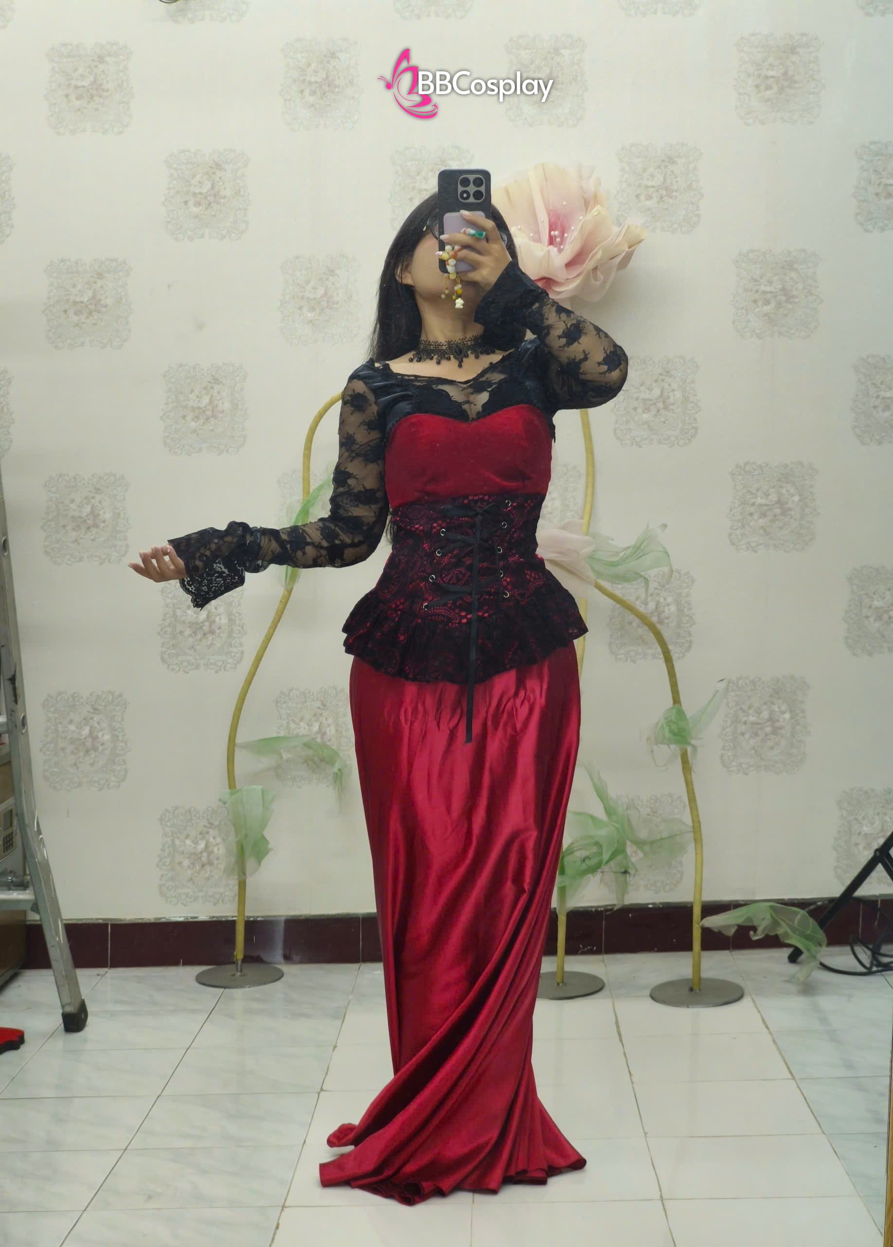 Trang Phục Bá Tước Ma Ca Rồng Mia Ravena