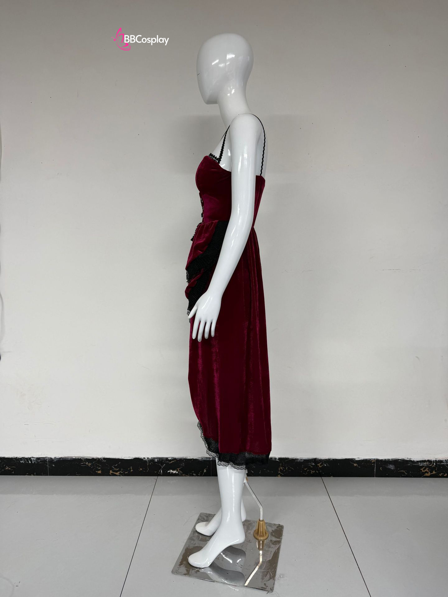 Bộ Cosplay Gothic Vampire Nhung Rượu Đen Cúp Ngực Thắt Nơ