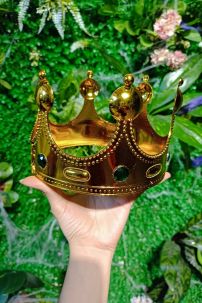 Vương Miện Vua Nhựa Vàng