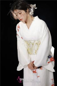 Yukata Trắng Hoa Cúc Đỏ Vintage Japanese