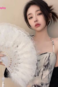 Quạt Lông Vũ Trắng