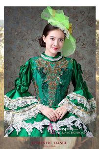 Đầm Châu Âu Xanh Lá Vintage 15Th Century