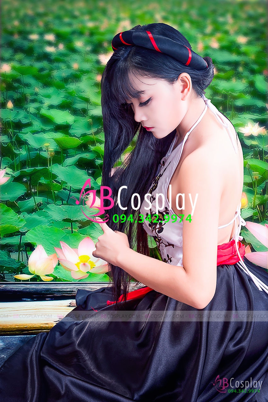 Album ảnh chụp áo yếm với hoa sen đẹp dịu dàng - HThao Studio