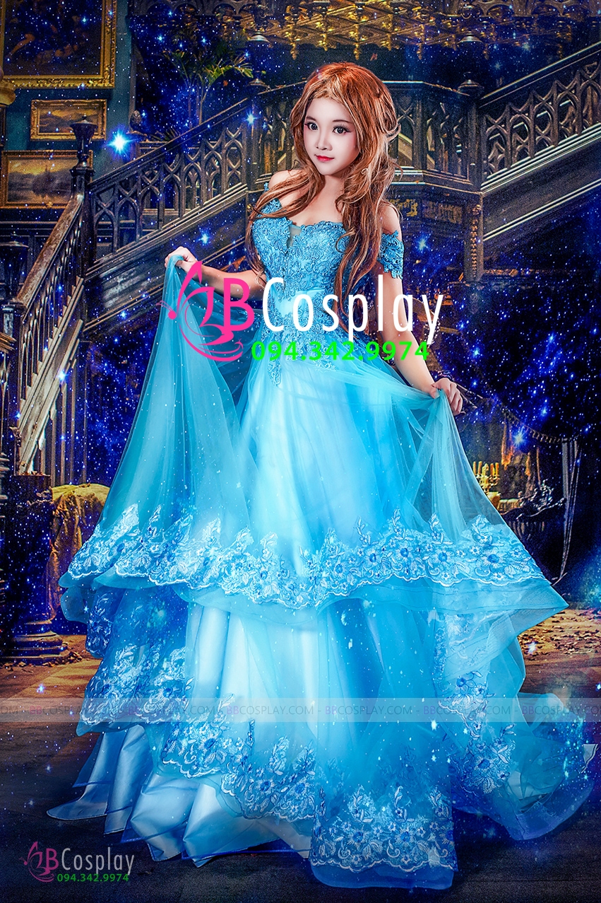 Hậu trường thiết kế trang phục kỳ công của Cinderella