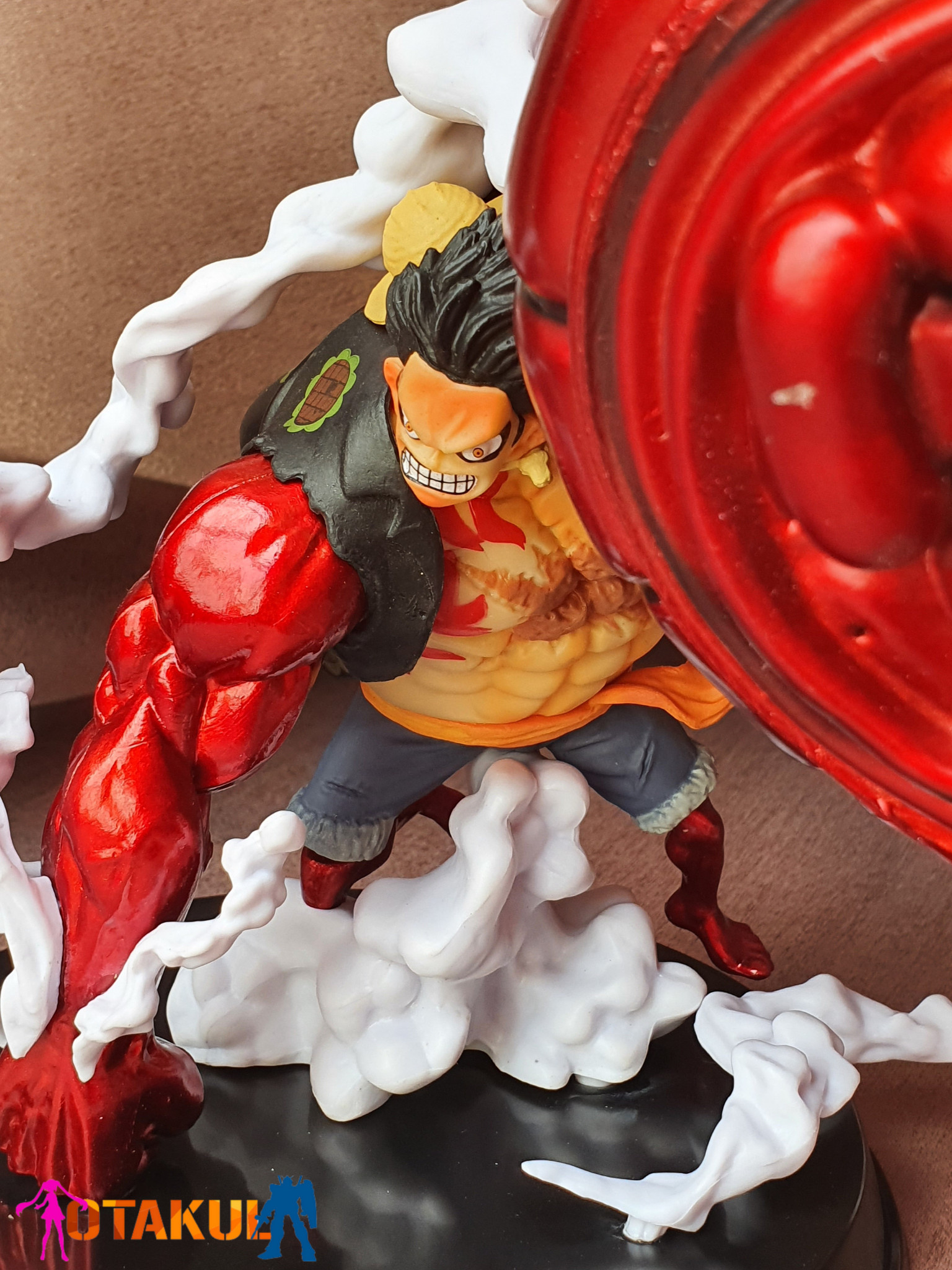 Monkey D. Luffy King Kong Gun Figure là một sản phẩm đồ chơi rất hot trong giới fan One Piece. Hãy xem ảnh để chiêm ngưỡng chi tiết tuyệt đẹp và sự chân thực của figure này, đem lại niềm vui cho những ai yêu thích Luffy.