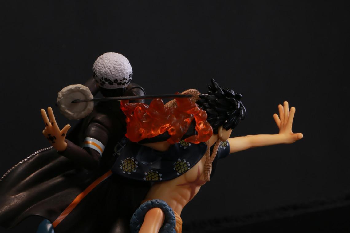 Mô Hình Luffy Và Law (One Piece)