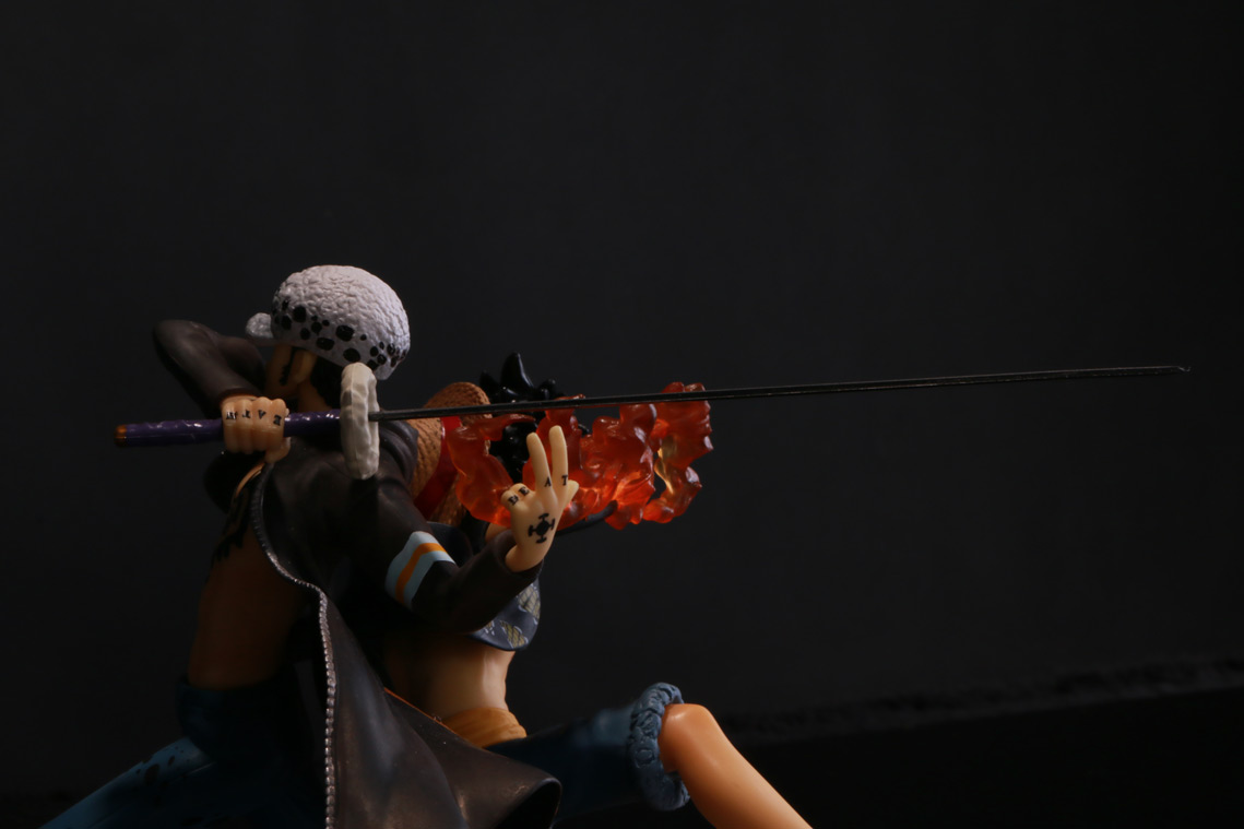 Mô Hình Luffy Và Law (One Piece)