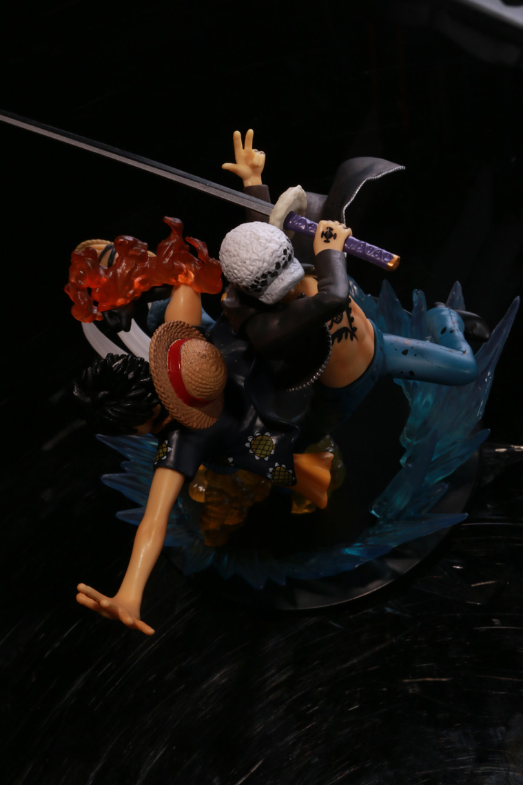 Mô Hình Luffy Và Law (One Piece)