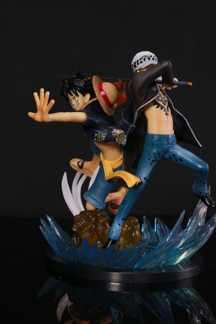 Mô Hình Luffy Và Law (One Piece)