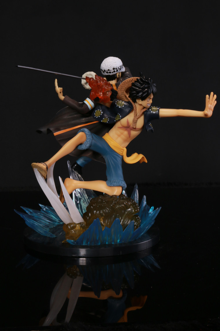 Mô Hình Luffy Và Law (One Piece)